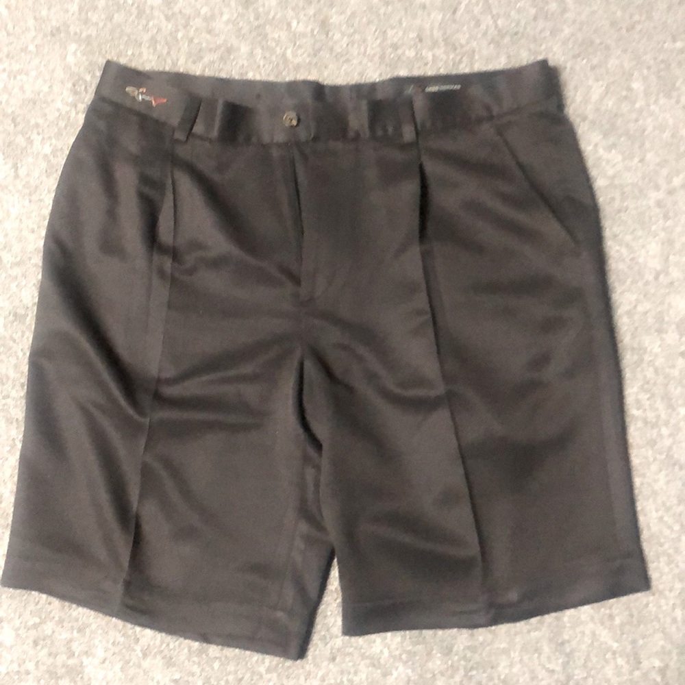 Greg Norman men’s golf shorts
